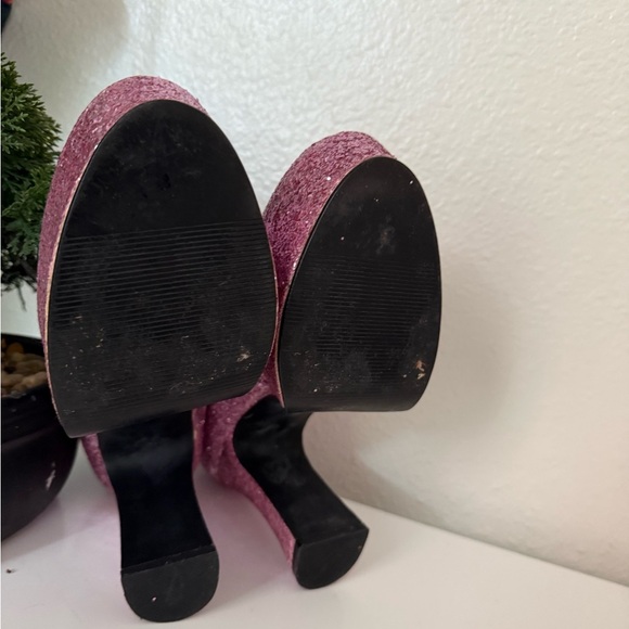 Mary Jane Sparkling Pink Heels like new - Picture 9 of 9
